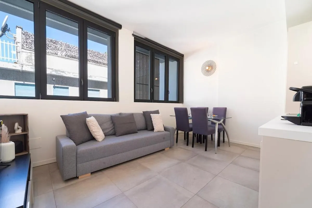 Monviso Sweet Apartment - Near Center - M5 Station Milano Italia