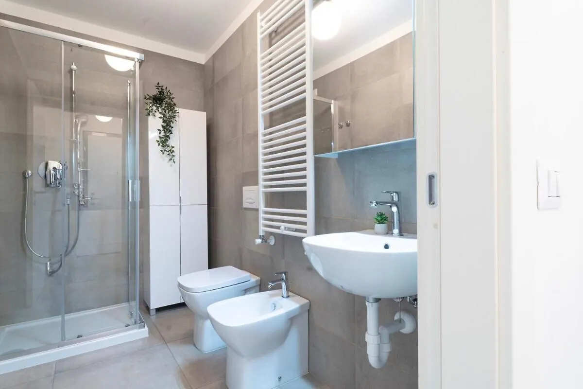 Monviso Sweet Apartment - Near Center - M5 Station 밀라노